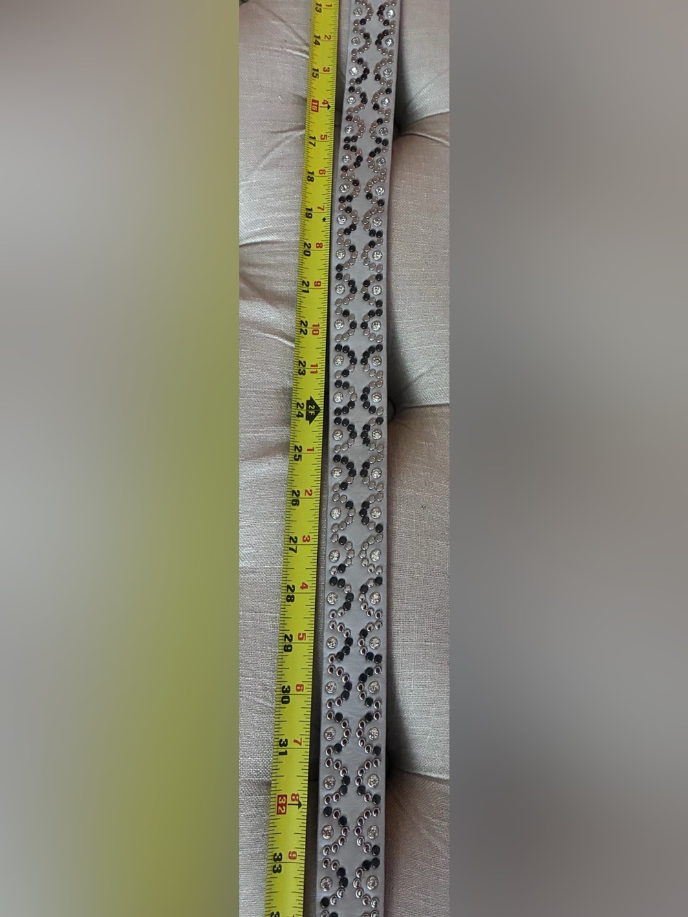 NWT Buckle BKE Studded Glitz Gray Silver Faux Leather Rhinestone 1 3/8” Belt - L - Picture 4 of 10